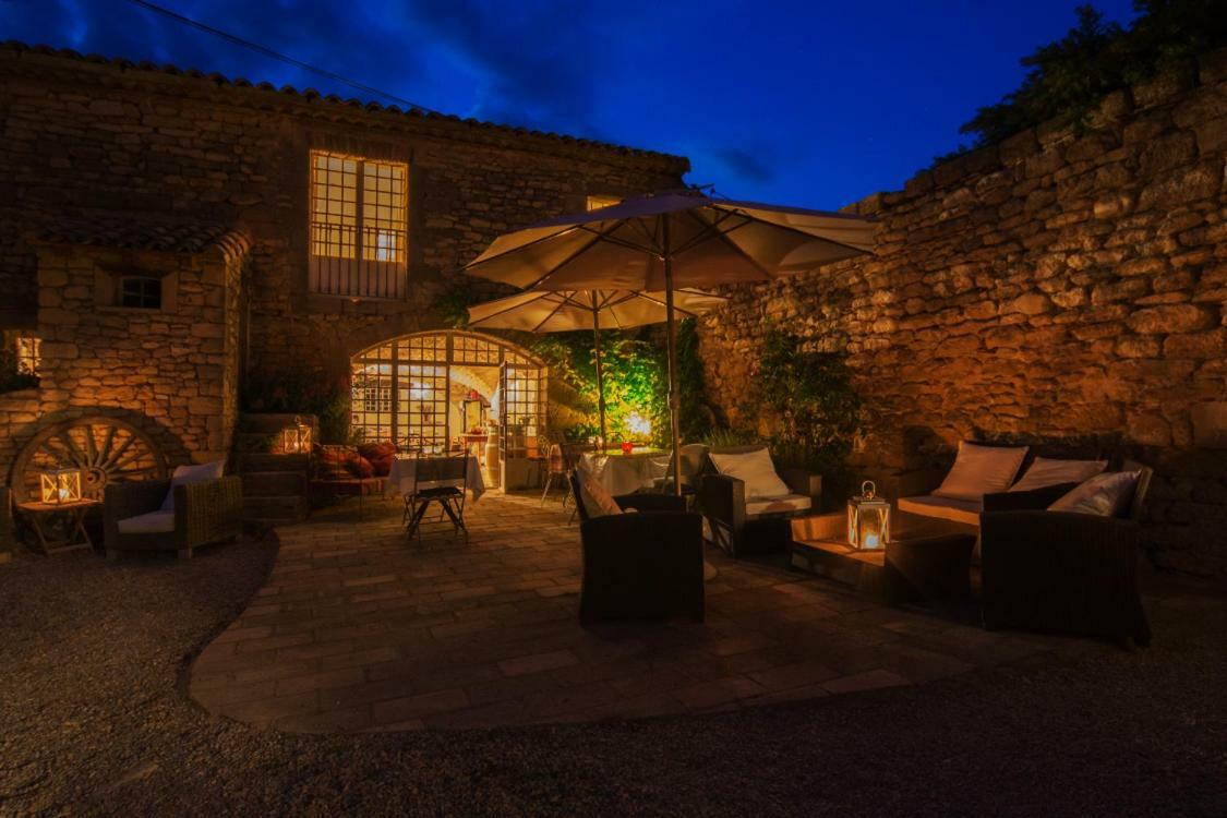 Mas De La Rivoire B&B Villevieille Exteriér fotografie