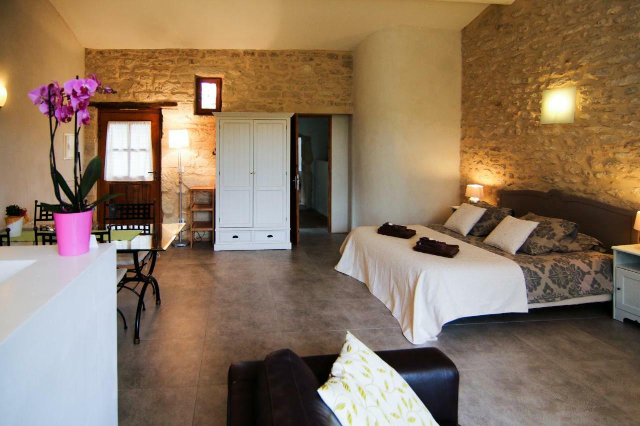 Mas De La Rivoire B&B Villevieille Exteriér fotografie